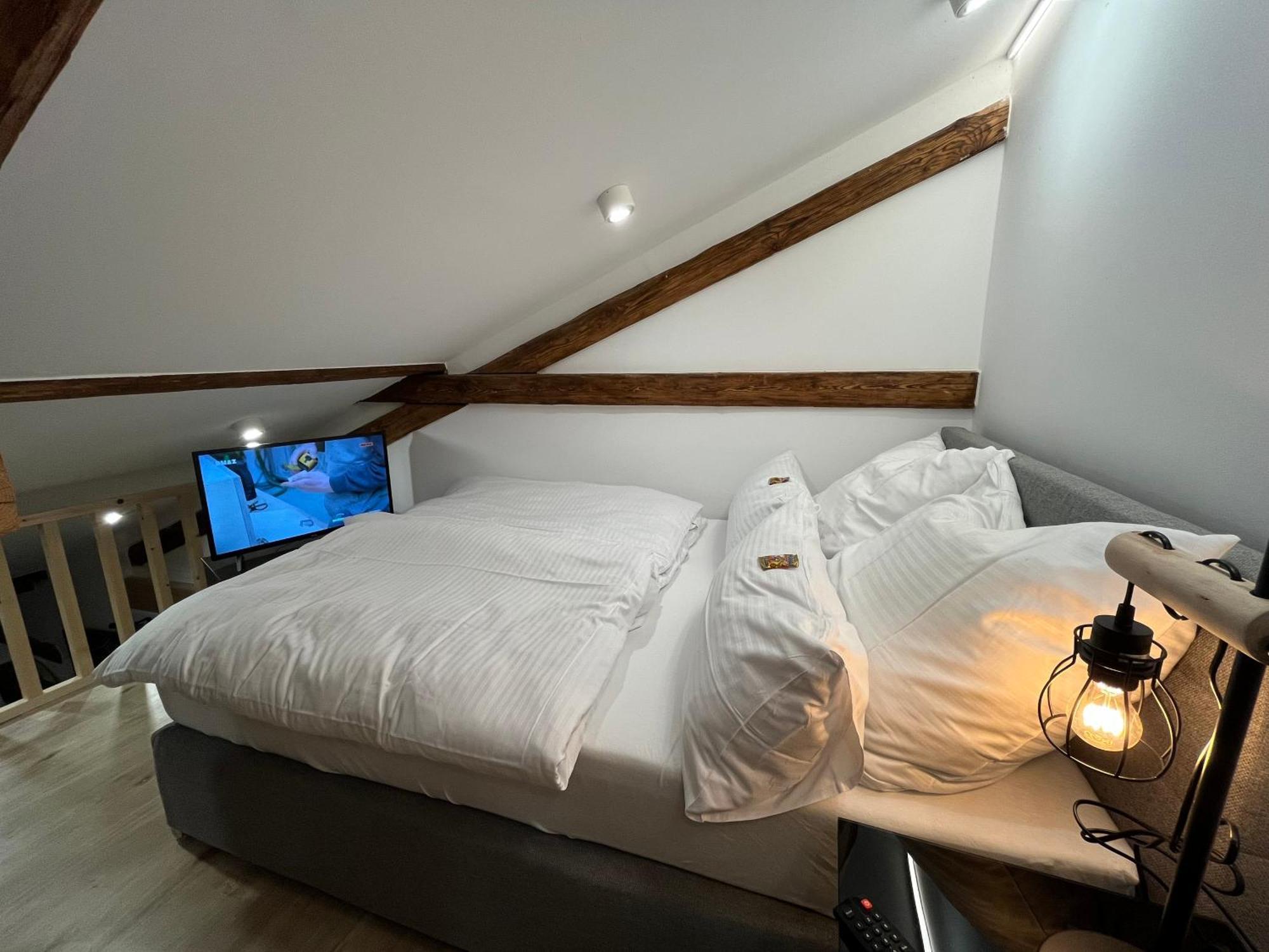 Beyond Staying Loft Appartment 23 Frei Stehende Badewanne Passau Exterior foto